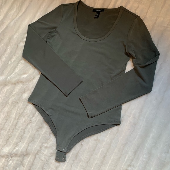 Forever 21 Tops - Forever 21 bodysuit